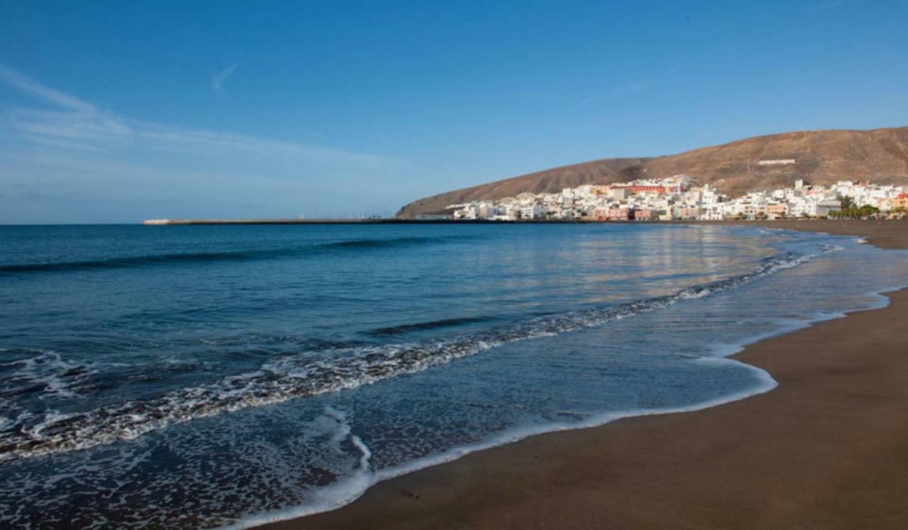Ático Gran Tarajal Apartment Bagian luar foto